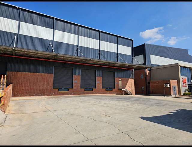 6,939M² WAREHOUSE TO LET IN NORTH RIDING